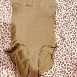 SKIMS Neutral Shapewear
